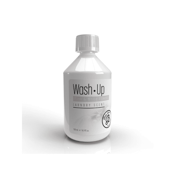Witte fles wasparfum Boles d'olor Wash Up Musk & White Flowers, met witte schroefdop en een etiket met Wash Up, Musk & White Flowers en Laundry Scent