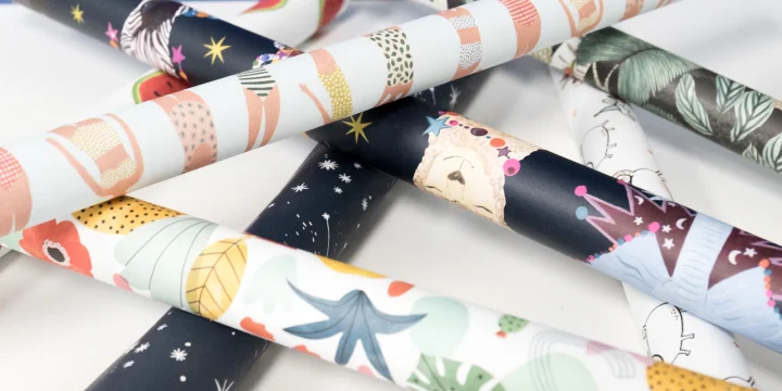 Rollen inpakpapier met verschillende patronen